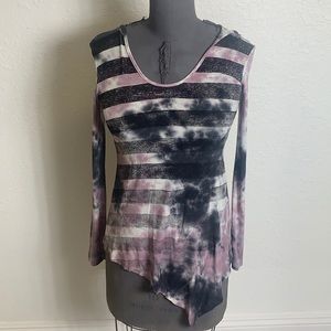 Shark bite ocean washed top